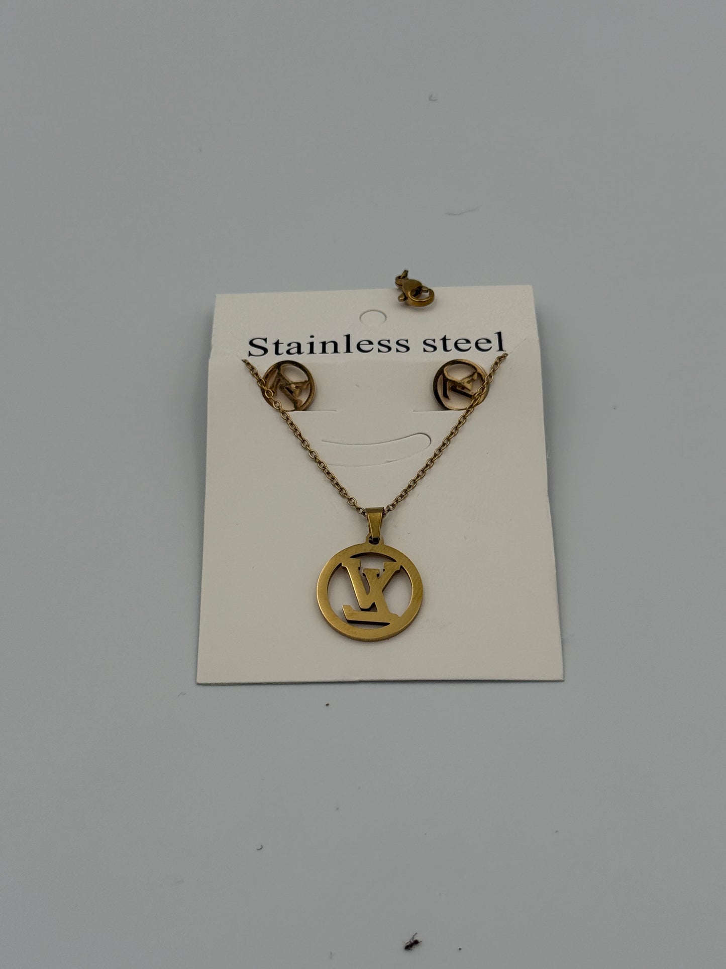 Set de Cadenas y Aretes en Acero Inoxidable –Modelos Variados Docena (12 Sets)