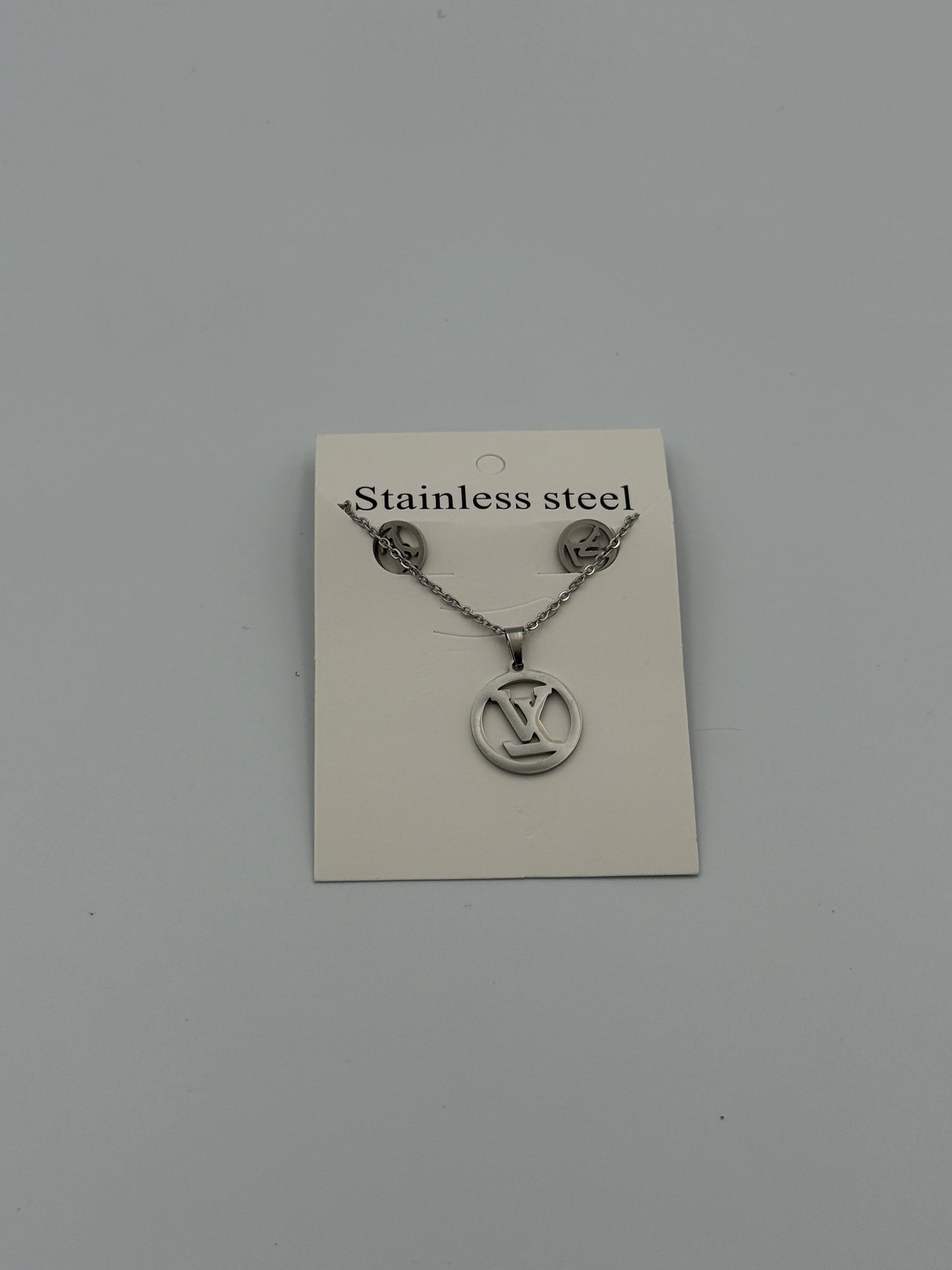 Set de Cadenas y Aretes en Acero Inoxidable –Modelos Variados Docena (12 Sets)