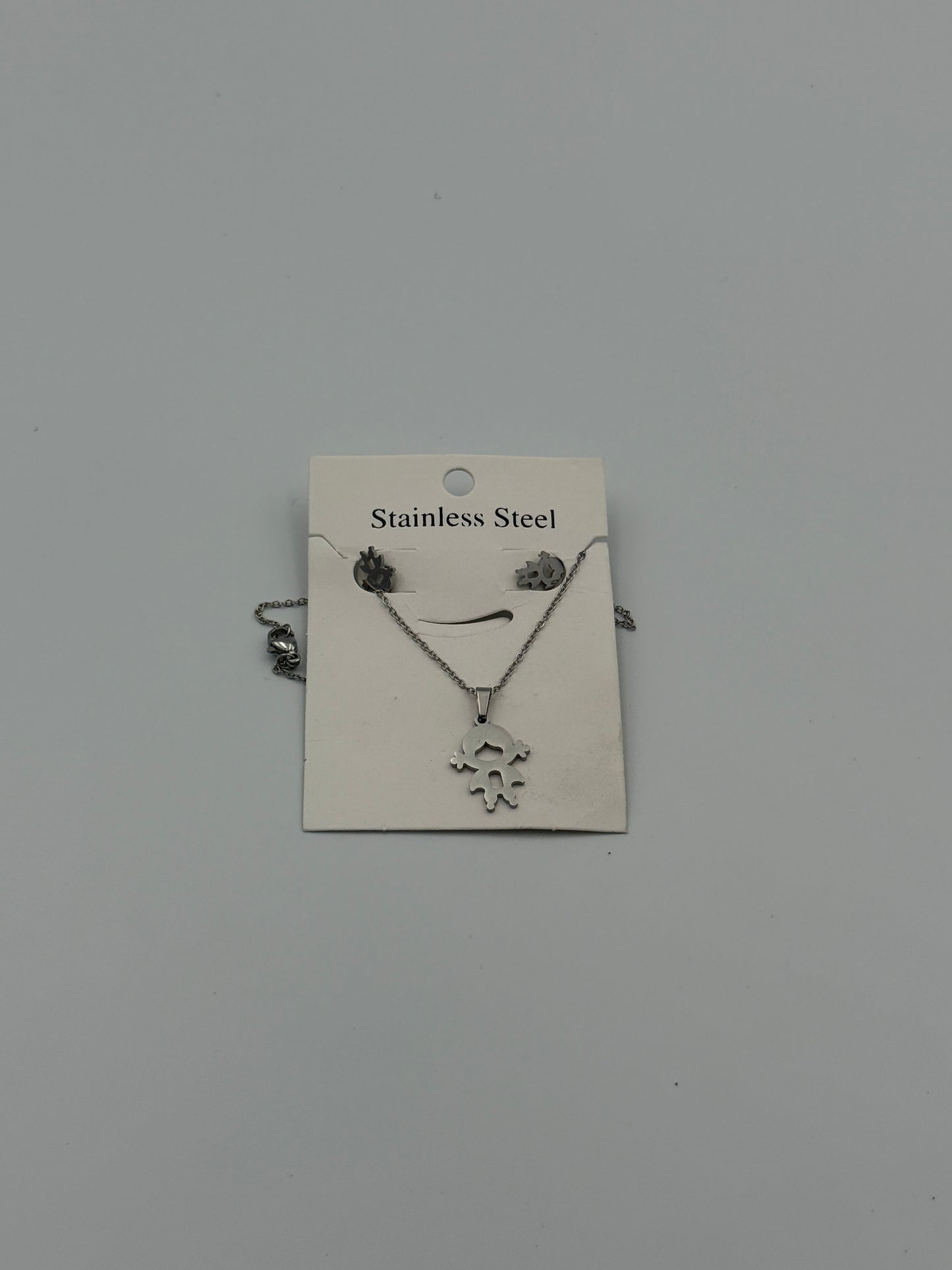 Set de Cadenas y Aretes en Acero Inoxidable –Modelos Variados Docena (12 Sets)